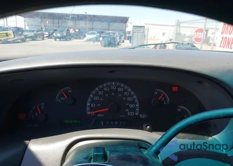 2001 Ford F-150 Xl/Xlt из США, поврежденный, VIN 1FTPF17L81NB33208